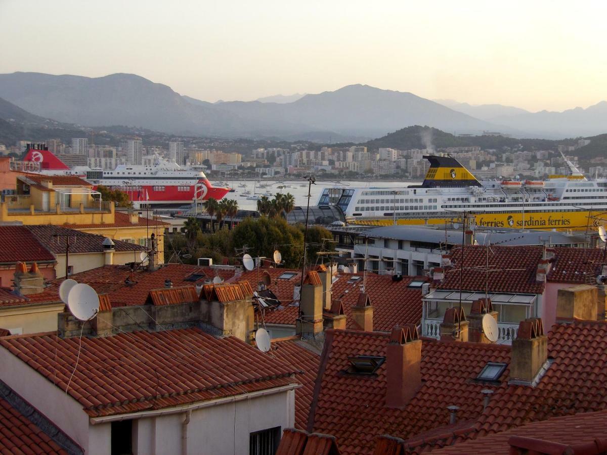 LE PIGEONNIER Ajaccio Lejlighed Ajaccio  Eksteriør billede